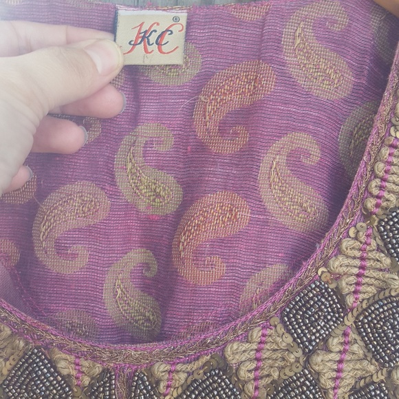 Traditional Cap Sleeve Beaded Kurta Pink & Gold - Picture 3 of 8